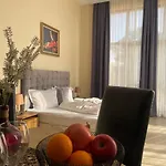 Отель Ostrova 3*