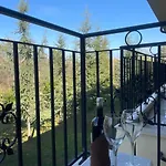 Ostrova 3*
