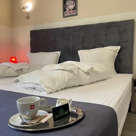 Ostrova 3*